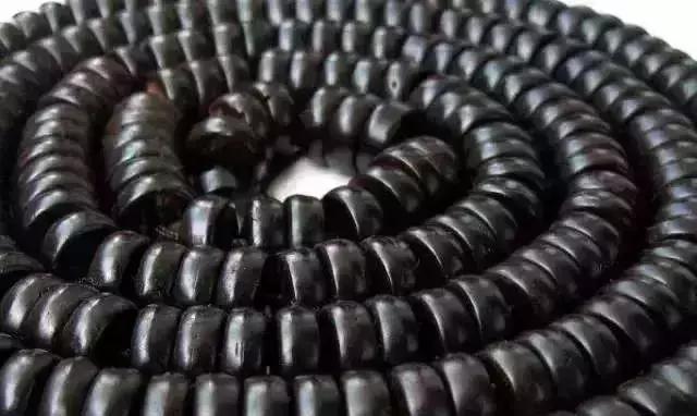 做椰壳文玩的是什么椰子,文玩椰蒂是用哪种椰子做的