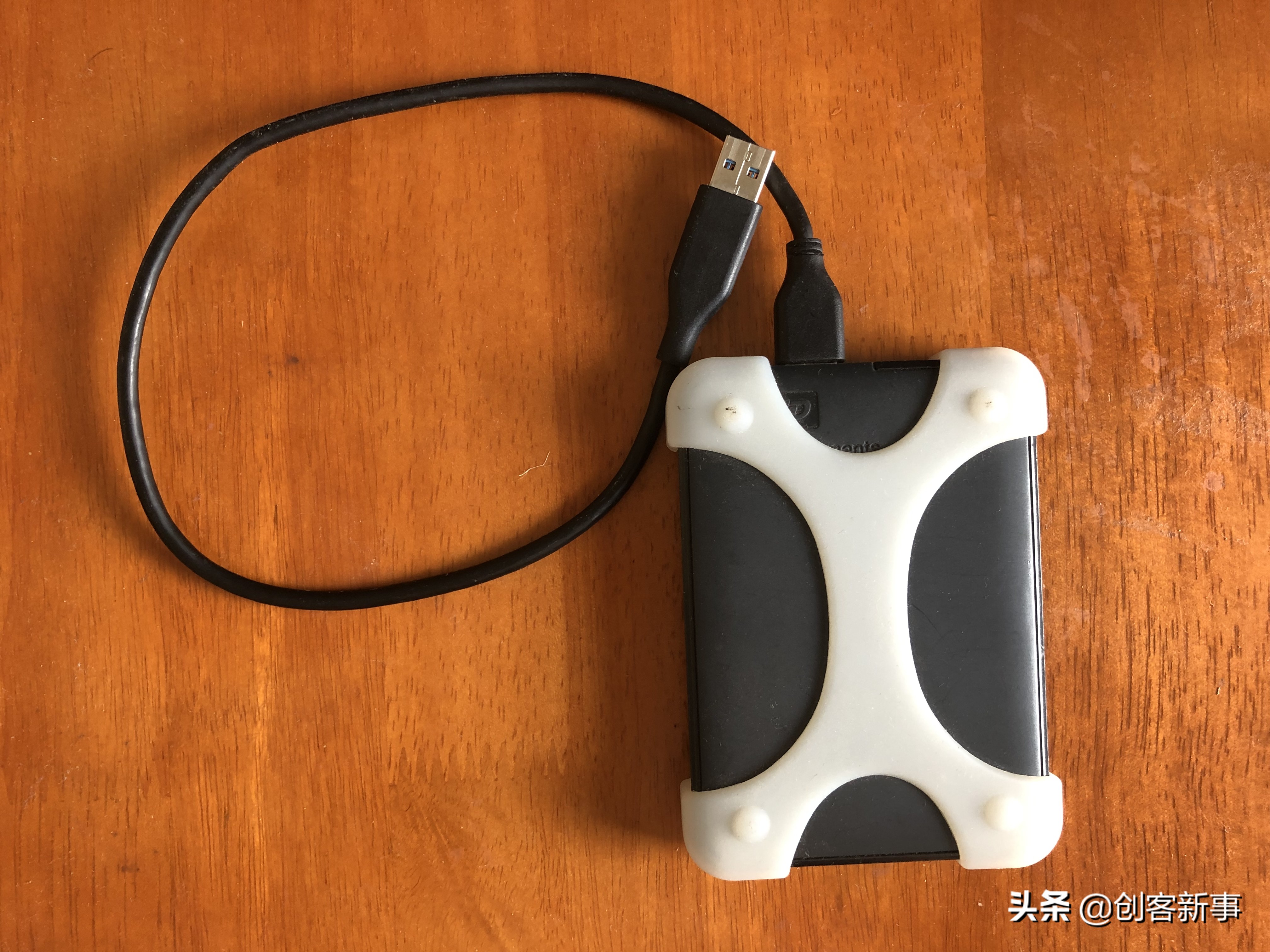 自媒体要多少钱才能做,做自媒体需要做账吗