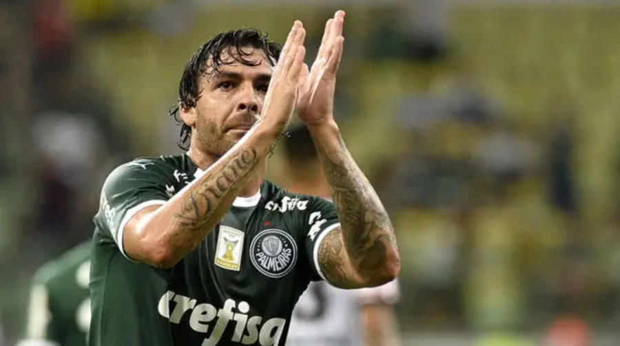 曝国足今日停训,外媒对昨晚中国足球的评价