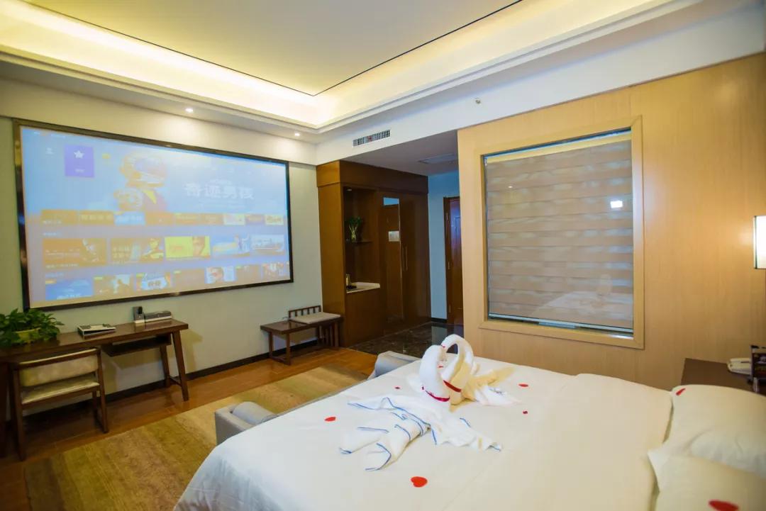 为什么酒店前台工资那么少,酒店前台工资一般多少钱一个月