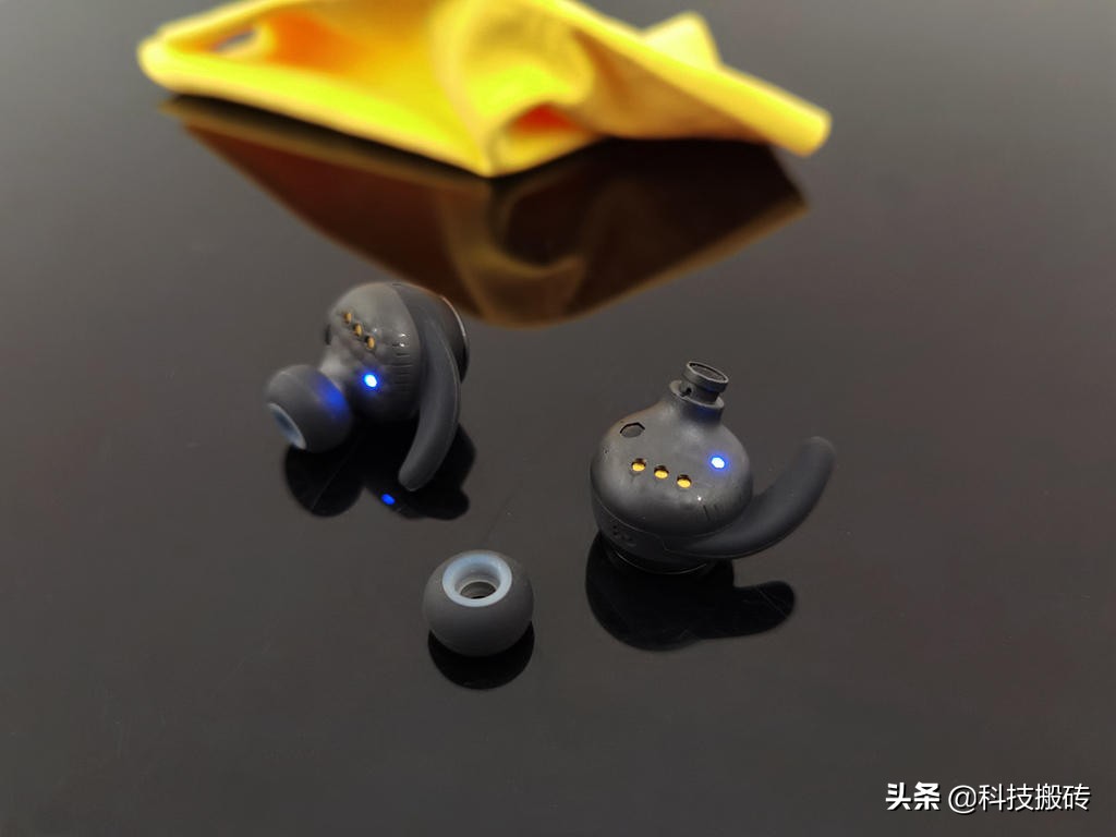 anc降噪耳机性价比之王,哈曼耳机anc