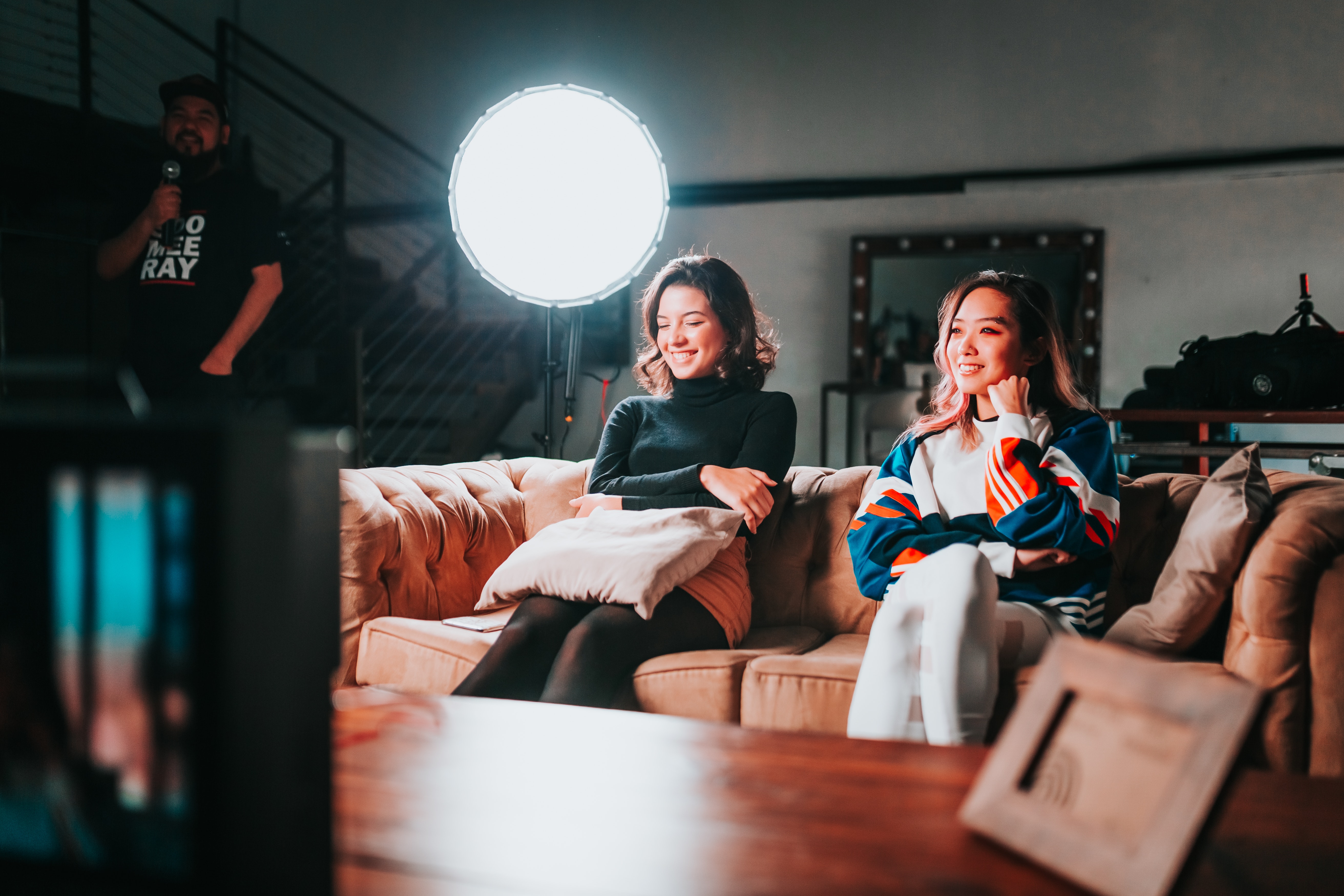 妻子出轨丈夫一忍再忍最后爆发了,老婆出轨了男人能做到无动于衷吗