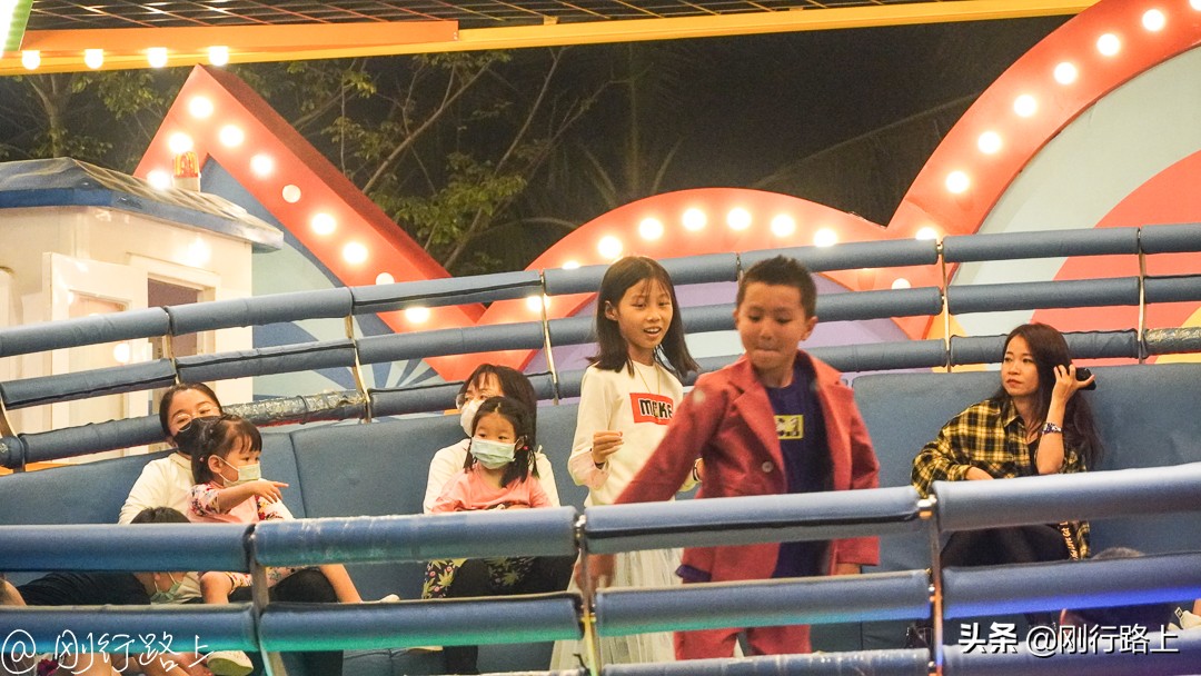 三亚之眼海昌梦幻不夜城,三亚海昌梦幻海洋不夜城网红打卡