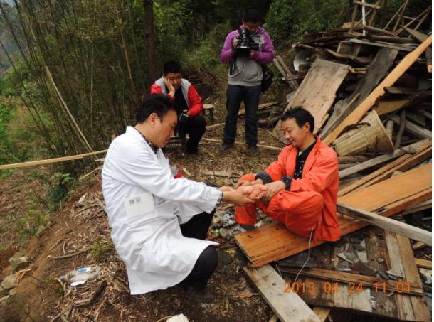 访南阳崔树平骨伤医院院长崔树平