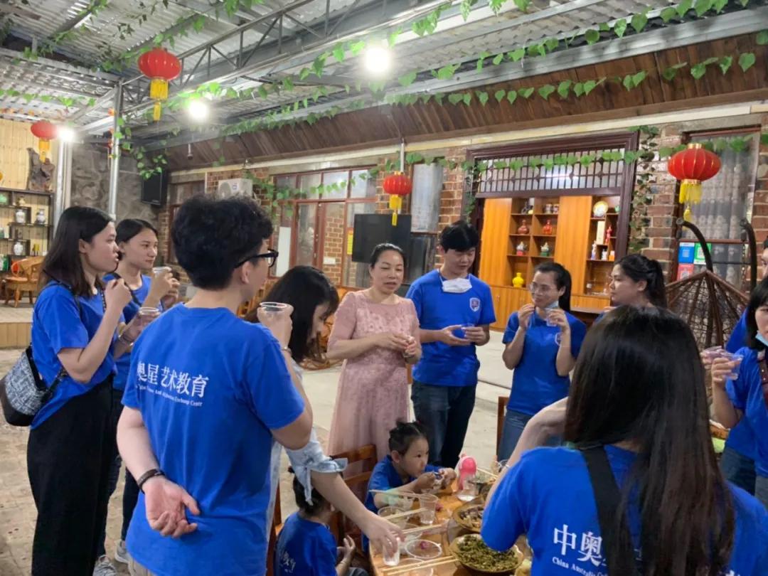 这帮人五一用爱心启航，一起为广西凌云大山的孩子点燃艺术之梦！