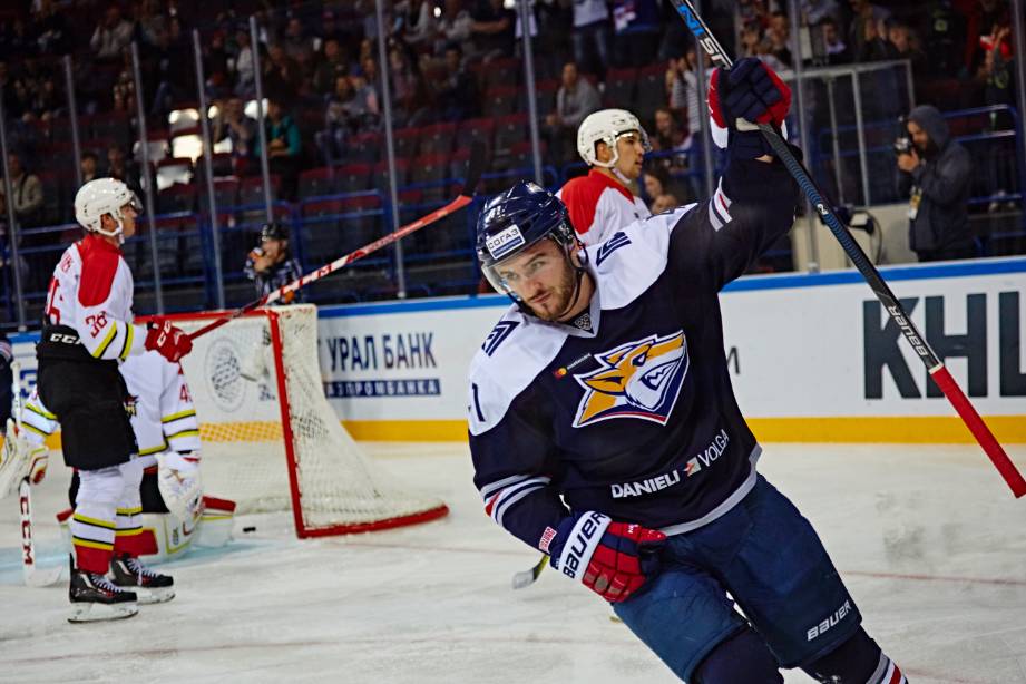 足球队名迪纳摩,俄罗斯足球俱乐部为什么叫迪纳摩