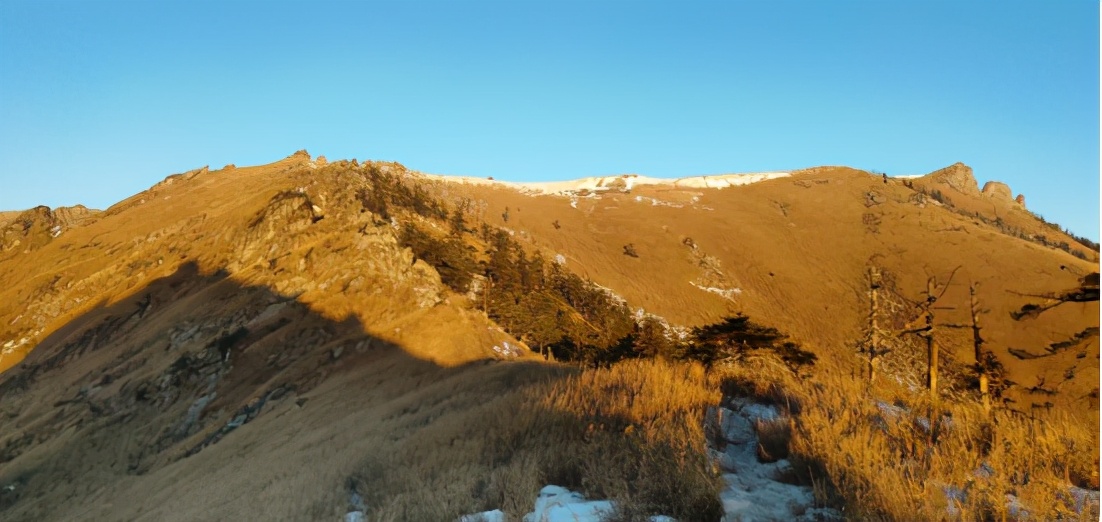 光鹿跑兵冰徒步,秦岭光鹿跑冰穿越攻略