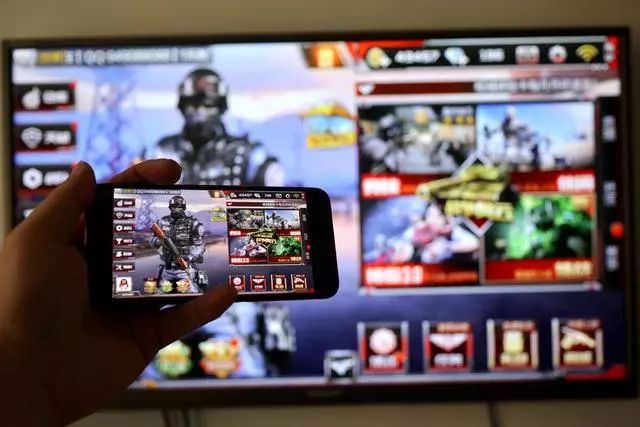 爱奇艺电视果和投屏器哪个好,爱奇艺投屏老款电视