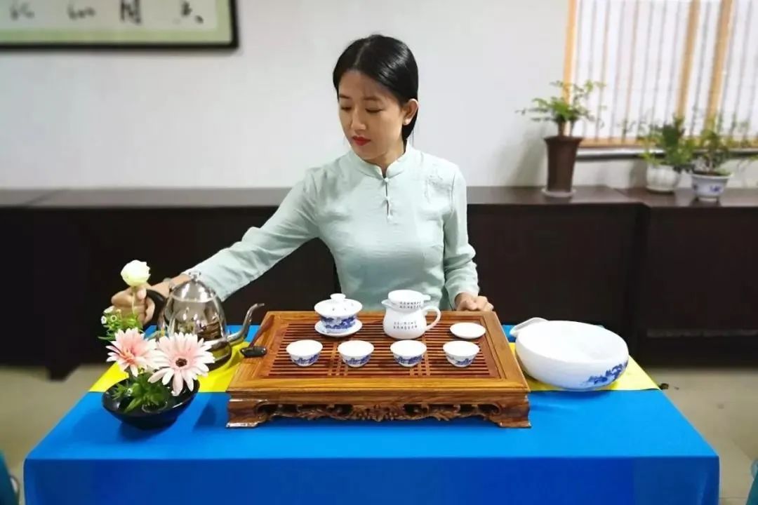 妃玲茶艺培训班怎么报名,王琼茶艺培训班报名