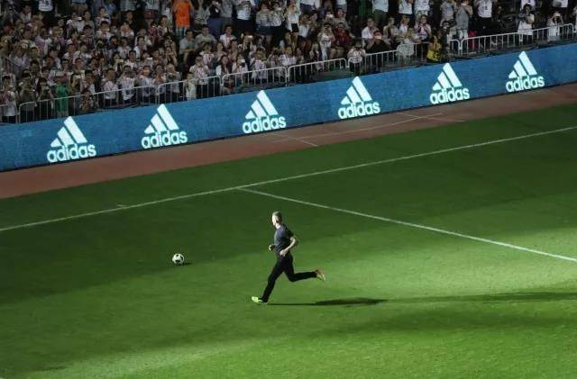 羡慕不如自省国内校园联赛频遭误读谁该担责?不谈热爱何来强大