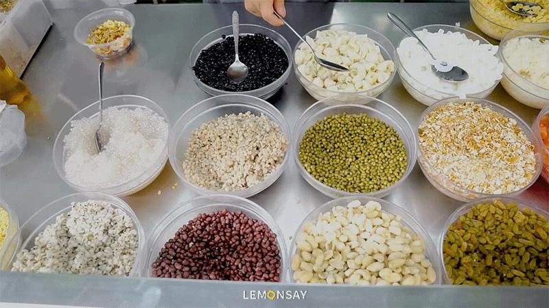 “就卖10块，难怪凌晨2点还满座”