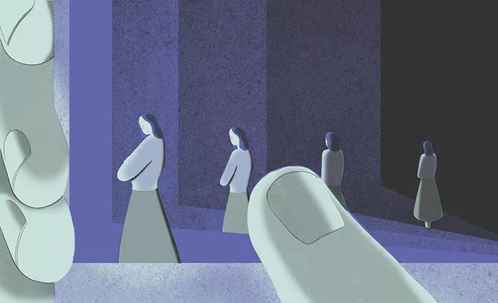 8年间，披着艺术家外衣，他将5000张*拍偷**照做成艺术展