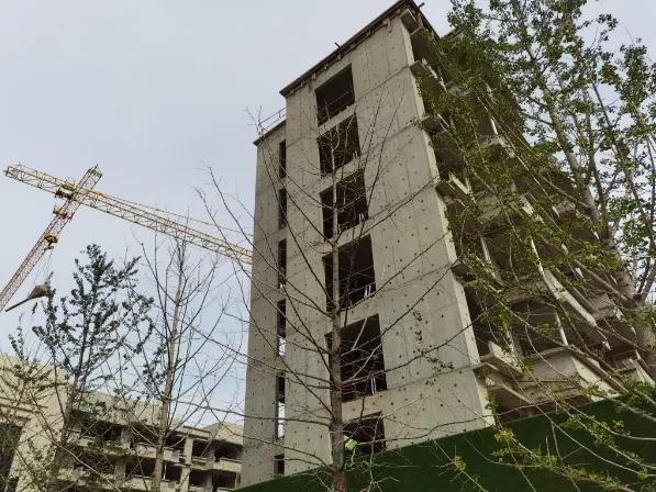 郑州买房降价送车位,郑州楼市主城区精装10500送车位