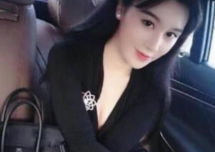 樊玲晒健身照片身材不输柳岩,樊玲健身照高清