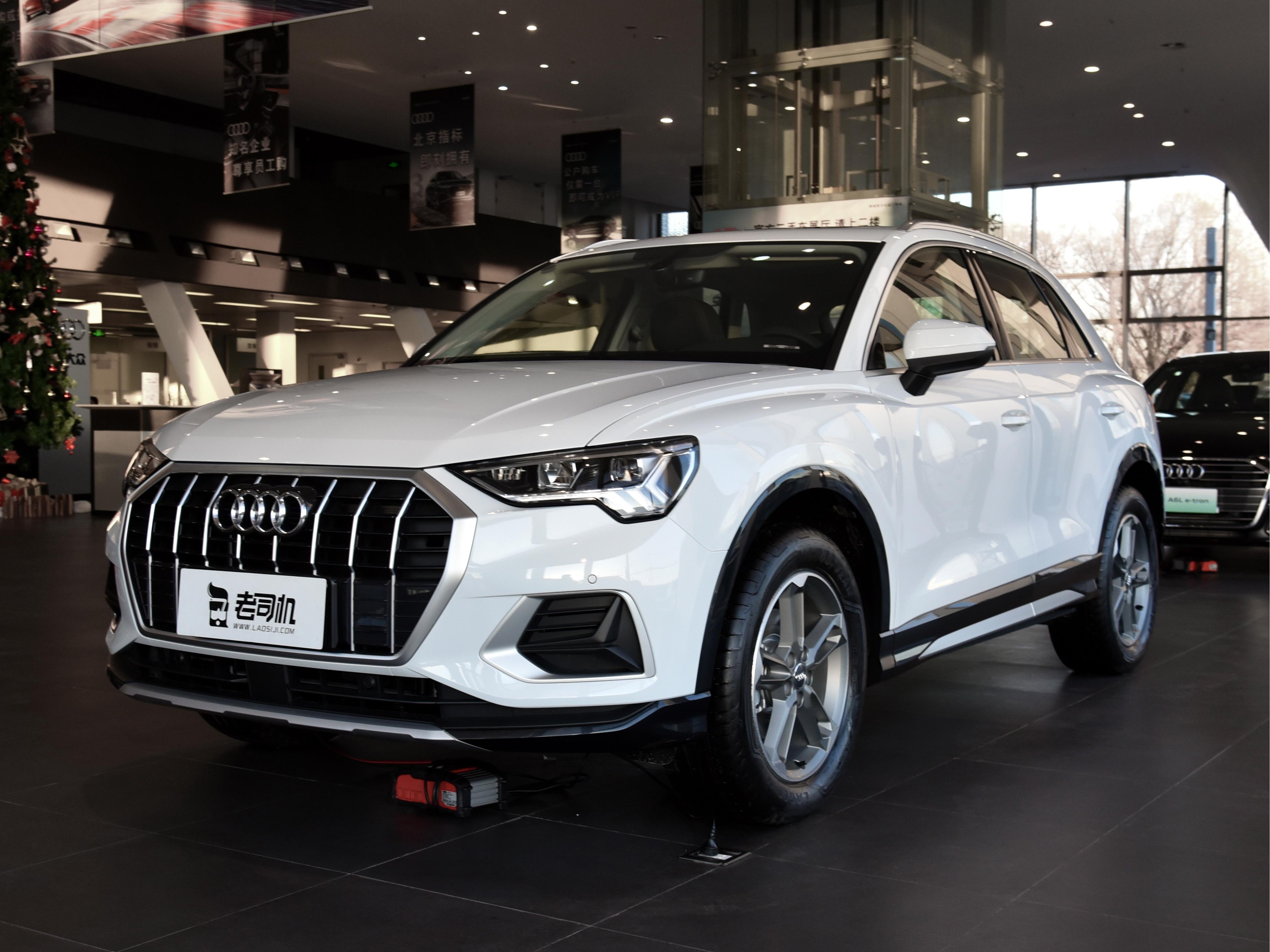 空间大油耗低高颜值15万内的suv,奥迪q3suv最新款