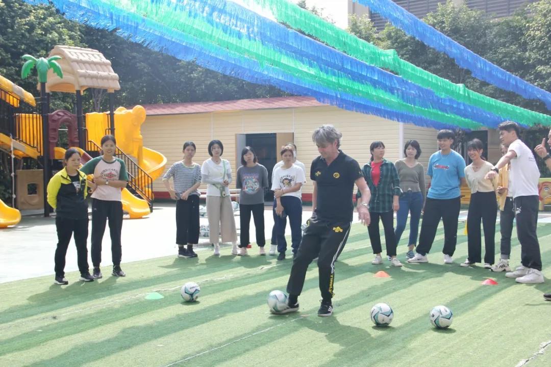 广州雏鹰幼儿园女老师,雏鹰宝贝幼儿园