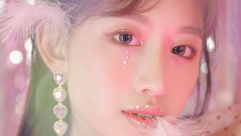 当女生喜欢你时会做出什么表现,内向女生喜欢你的最有特征的表现