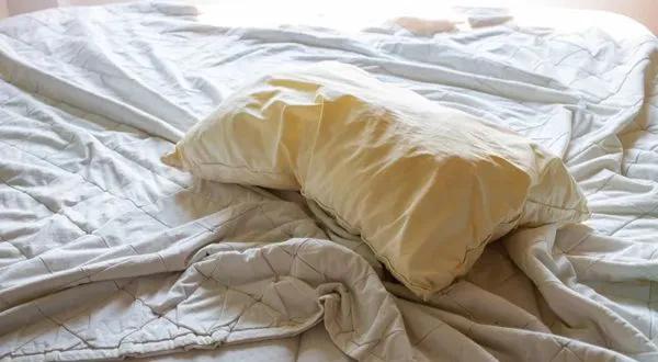 床单10天不洗究竟有多脏?多久洗一次最好?看完再也不敢懒了