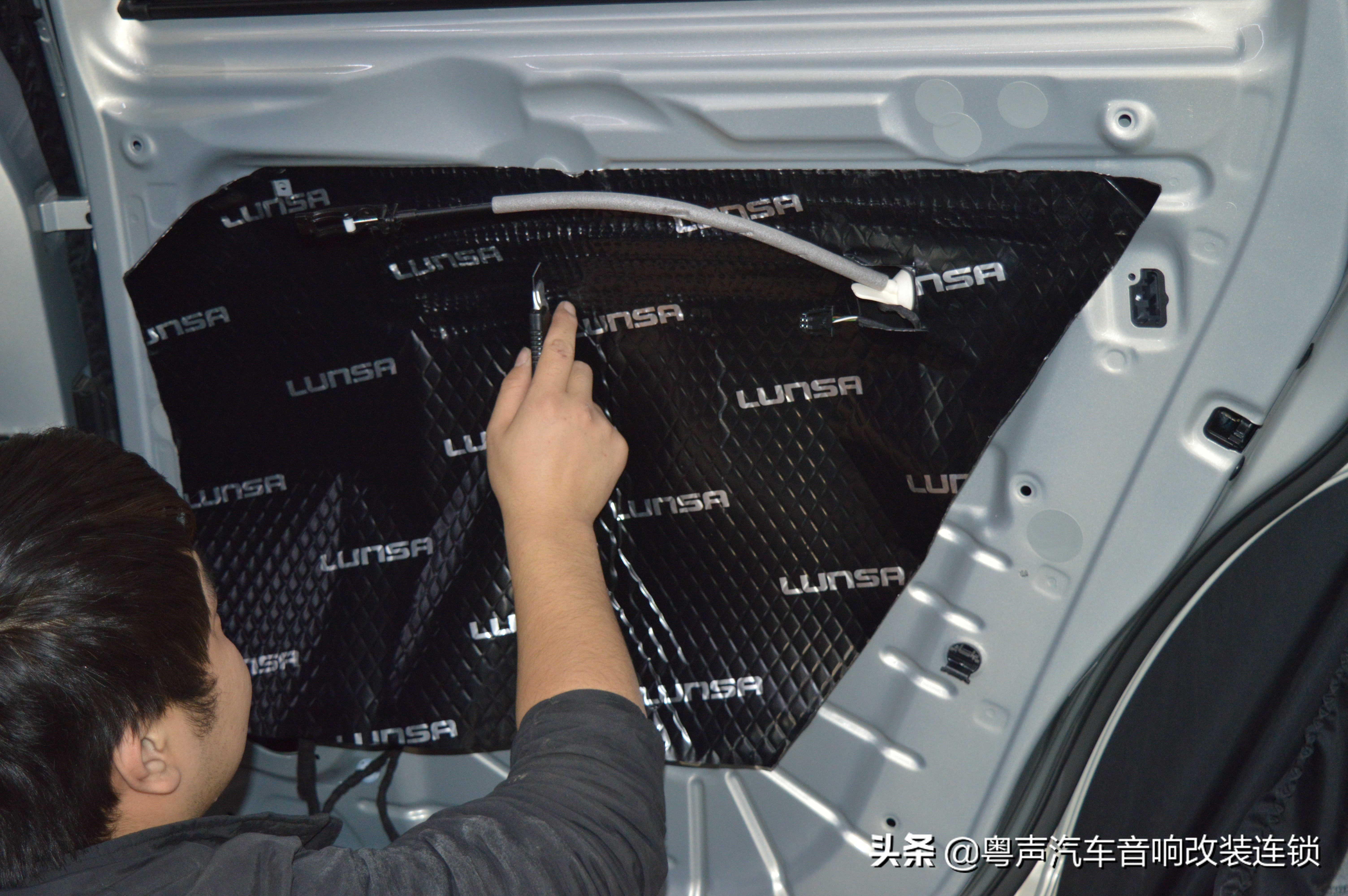 途昂380豪华怎么提升音响音质,大众途昂音响怎样改