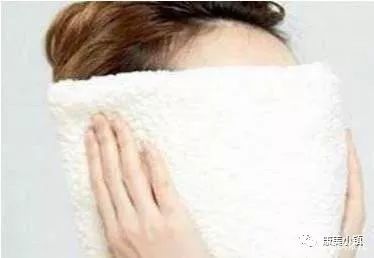 内外兼修的修护精华,内外兼修的精华修复补水