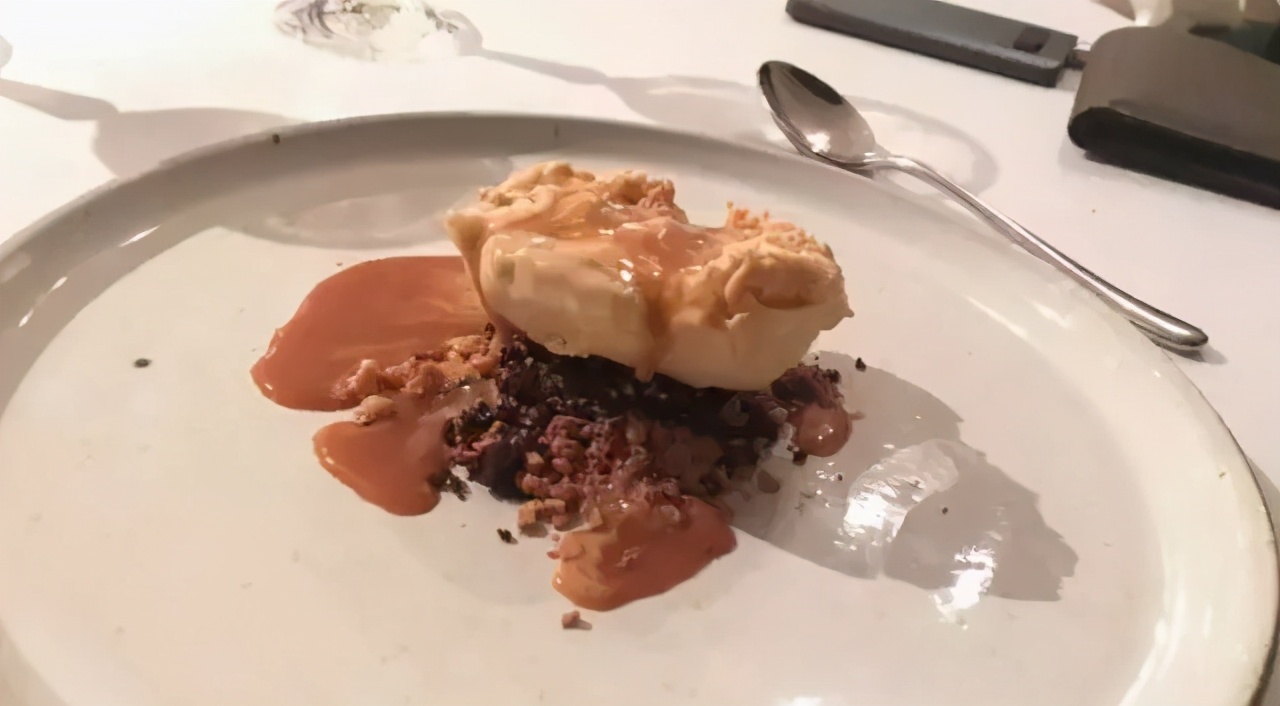 米其林餐厅三星美食试吃,米其林三星餐厅3000块能吃多少