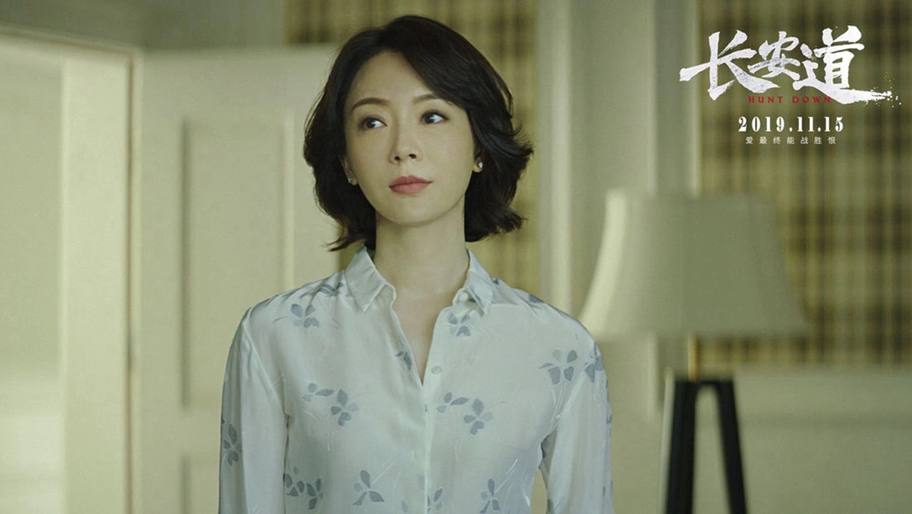 为什么海岩三部曲都是三角恋,海岩年轻时