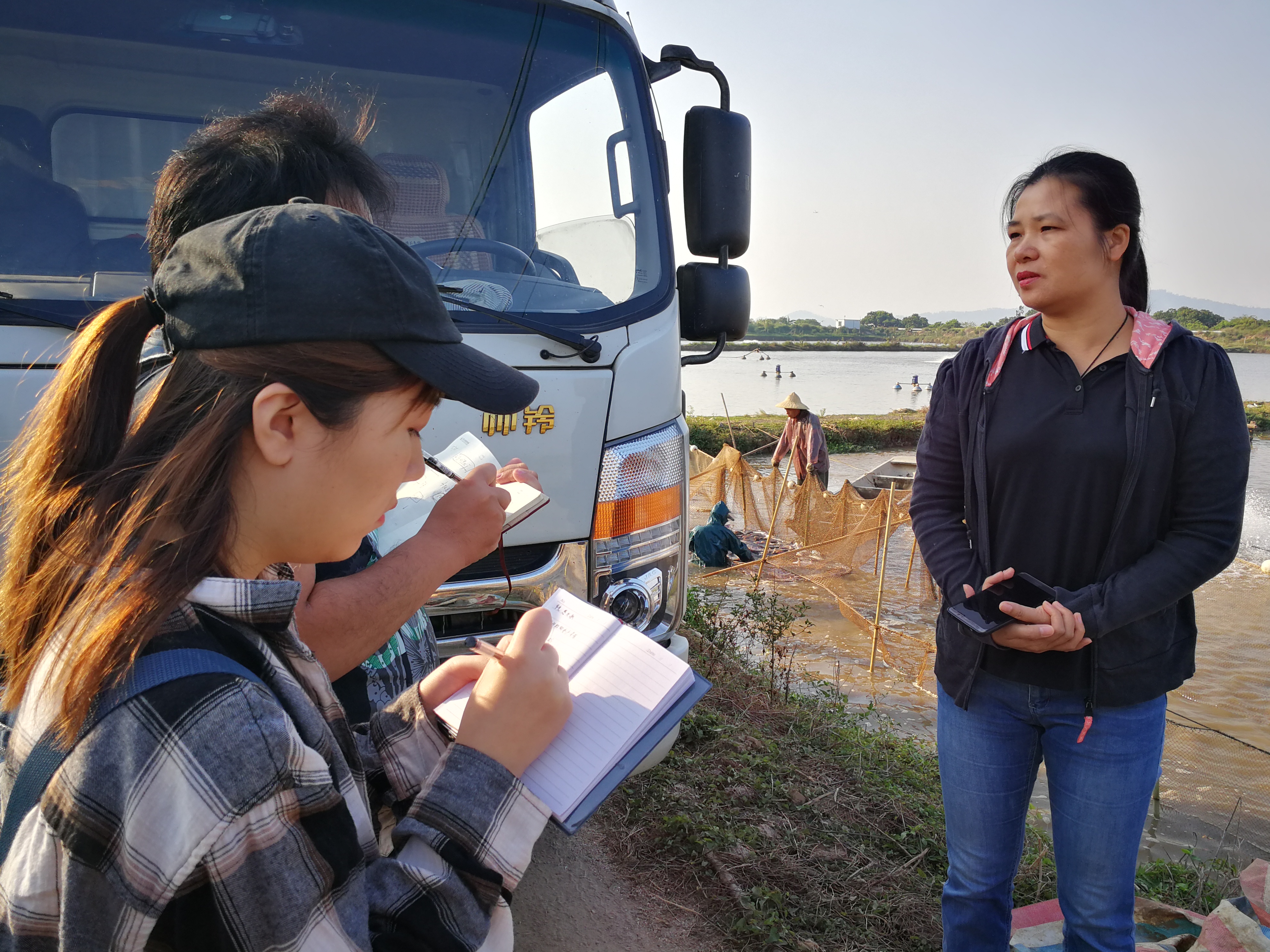 中山刮鱼工时薪50元,养殖场老板抱怨吃不消了