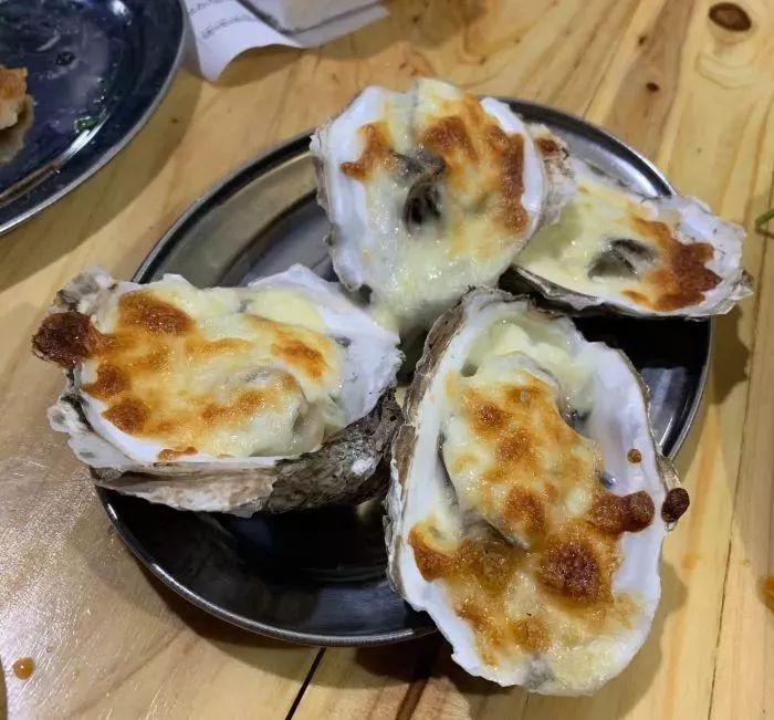 南宁可以吃超大生蚝的地方,南宁大沙田好吃的生蚝