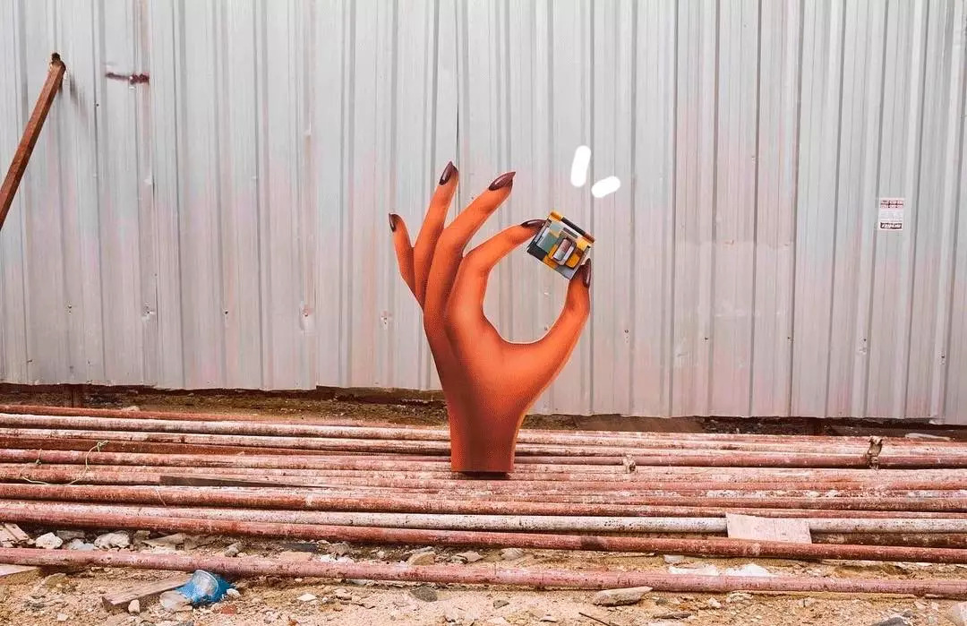 我的胸，我的手指，我的脚腕……都需要一只包包