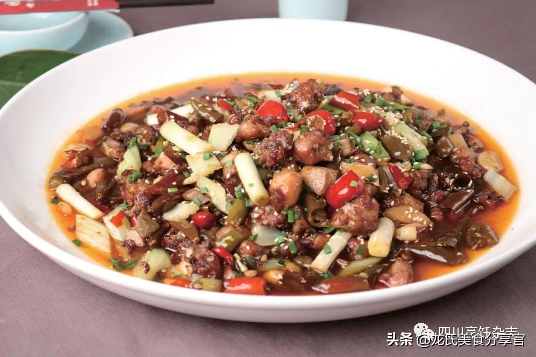 火锅鱿鱼炒鸡正宗做法,沂蒙山炒鸡火锅正宗做法