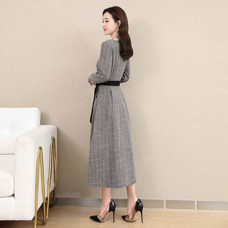 腰若流纨素的意思,腰若流纨素耳著明月珰全文