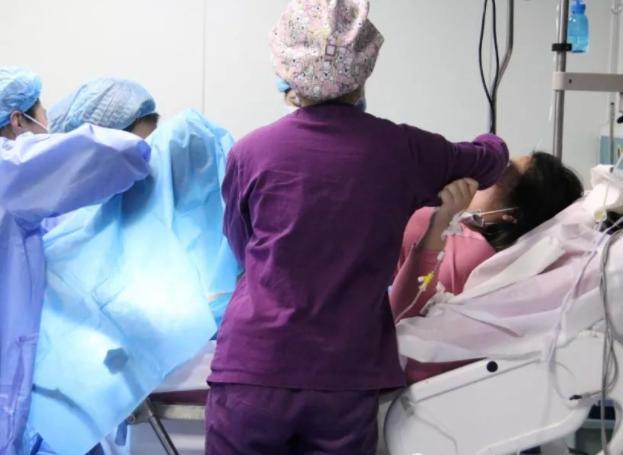 孕妇顺产开十指有多大,生娃时开十指真正意义你了解么