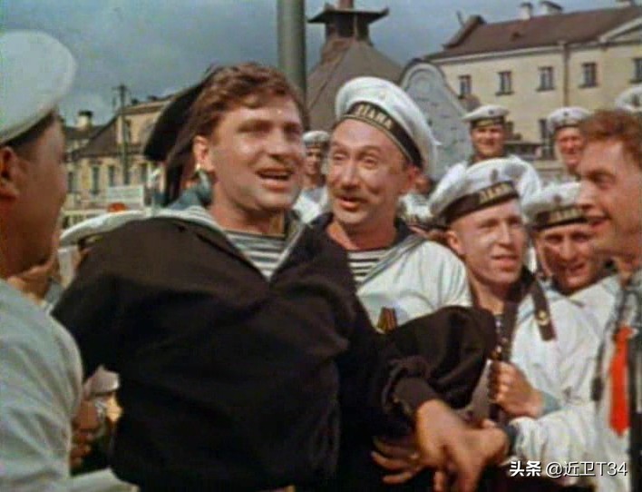 为人们带来欢笑的孤独艺术家—阿列克谢·斯米尔诺夫