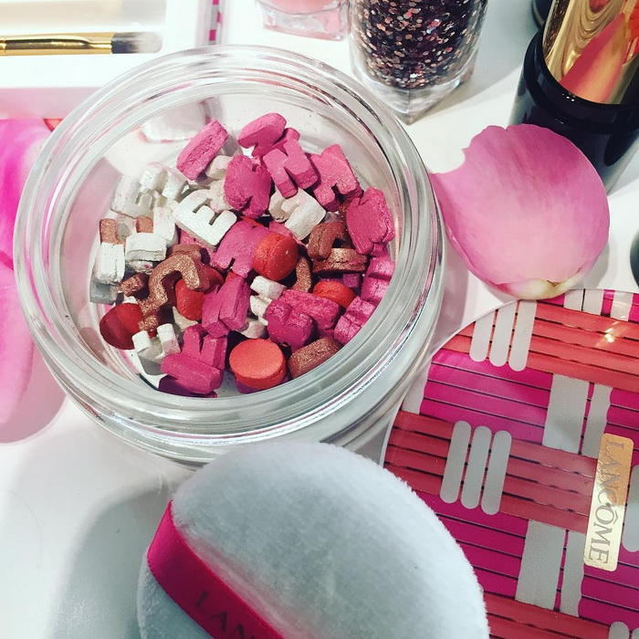 甜美系列来啦今日份美妆穿搭,2021秋冬潮流穿搭美少女