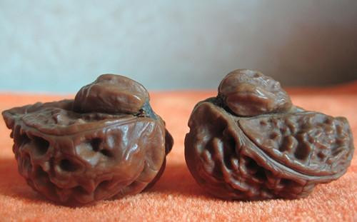 最好看文玩核桃,很常见的文玩核桃