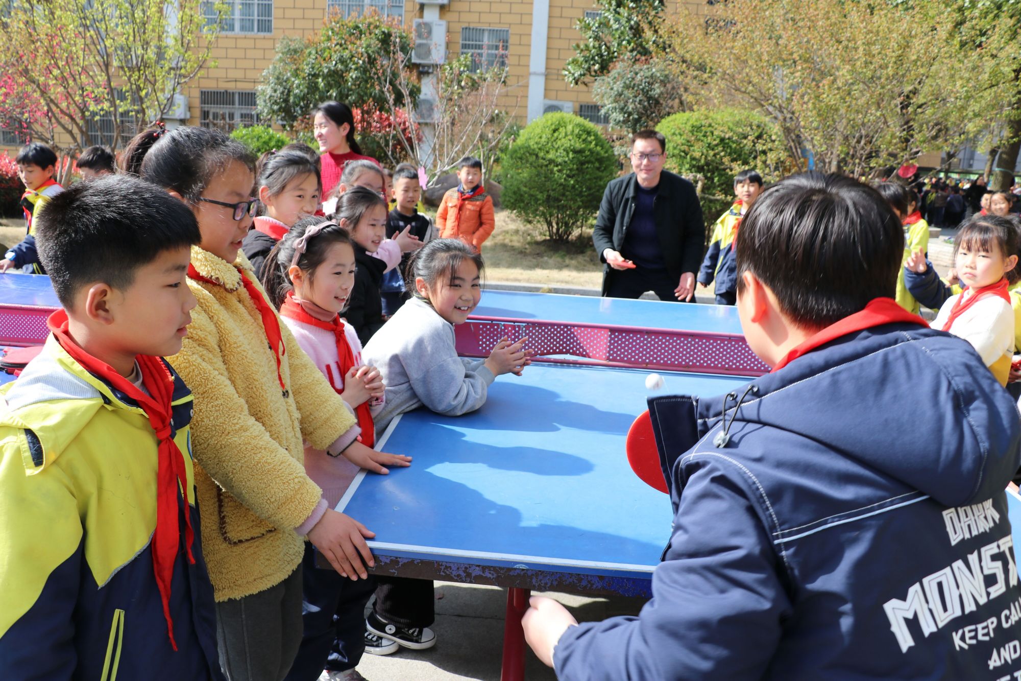 阜南9岁小孩,阜南第九小学校的视频