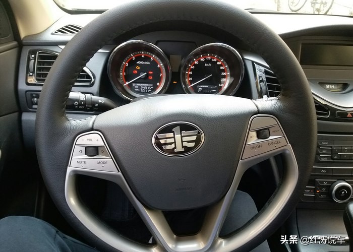 最憋屈的车品牌,最憋屈的b级车