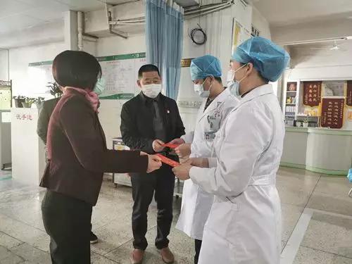 守护一线抗击疫情人员,急诊科疫情防控视频会议