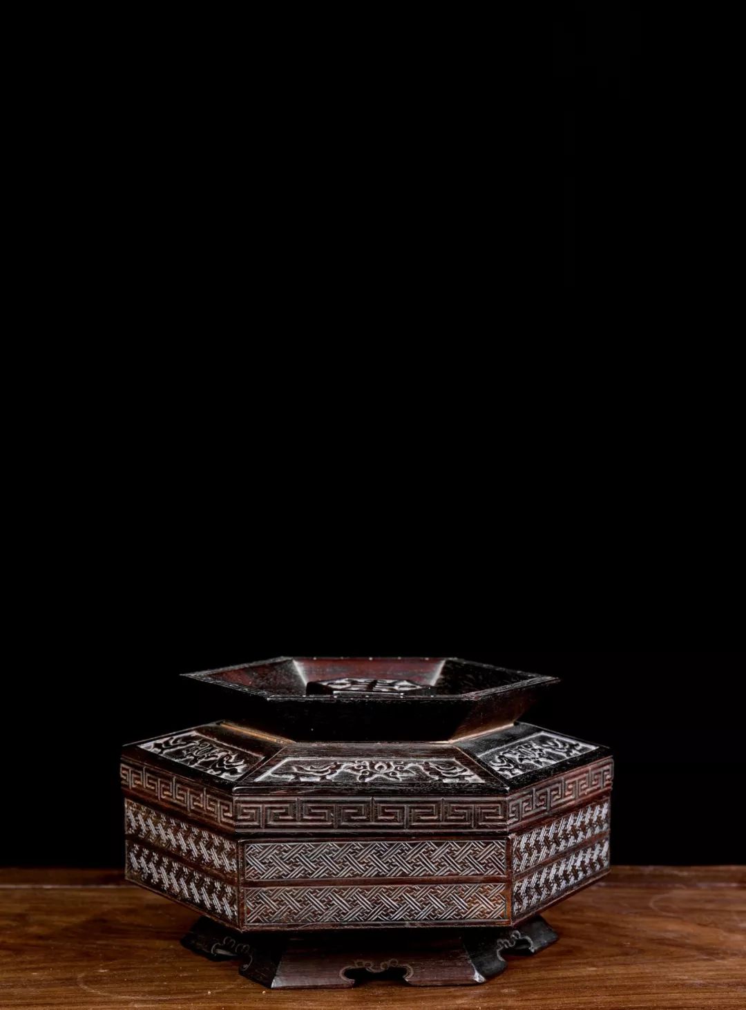 这个家具专场，几乎每年都是连拍带抢，漏太大了