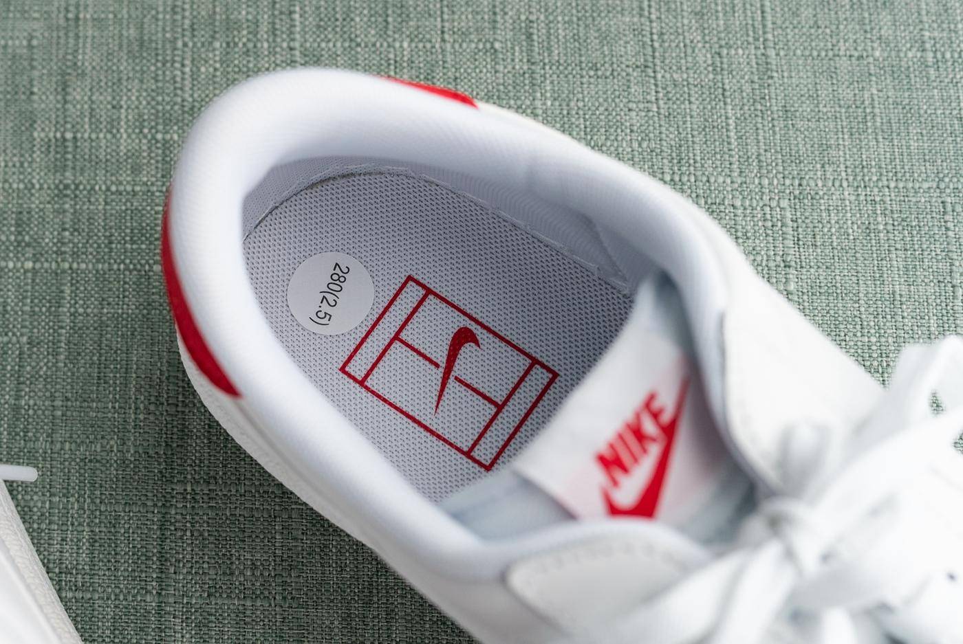 阿迪和彪马小白鞋,阿迪与耐克同类鞋科普