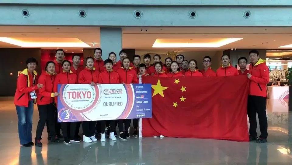 疫情面前，如果你熬不下去了，请看看他们…...