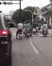 搞笑打电话说尴尬的私事,假装打电话幽默搞笑段子