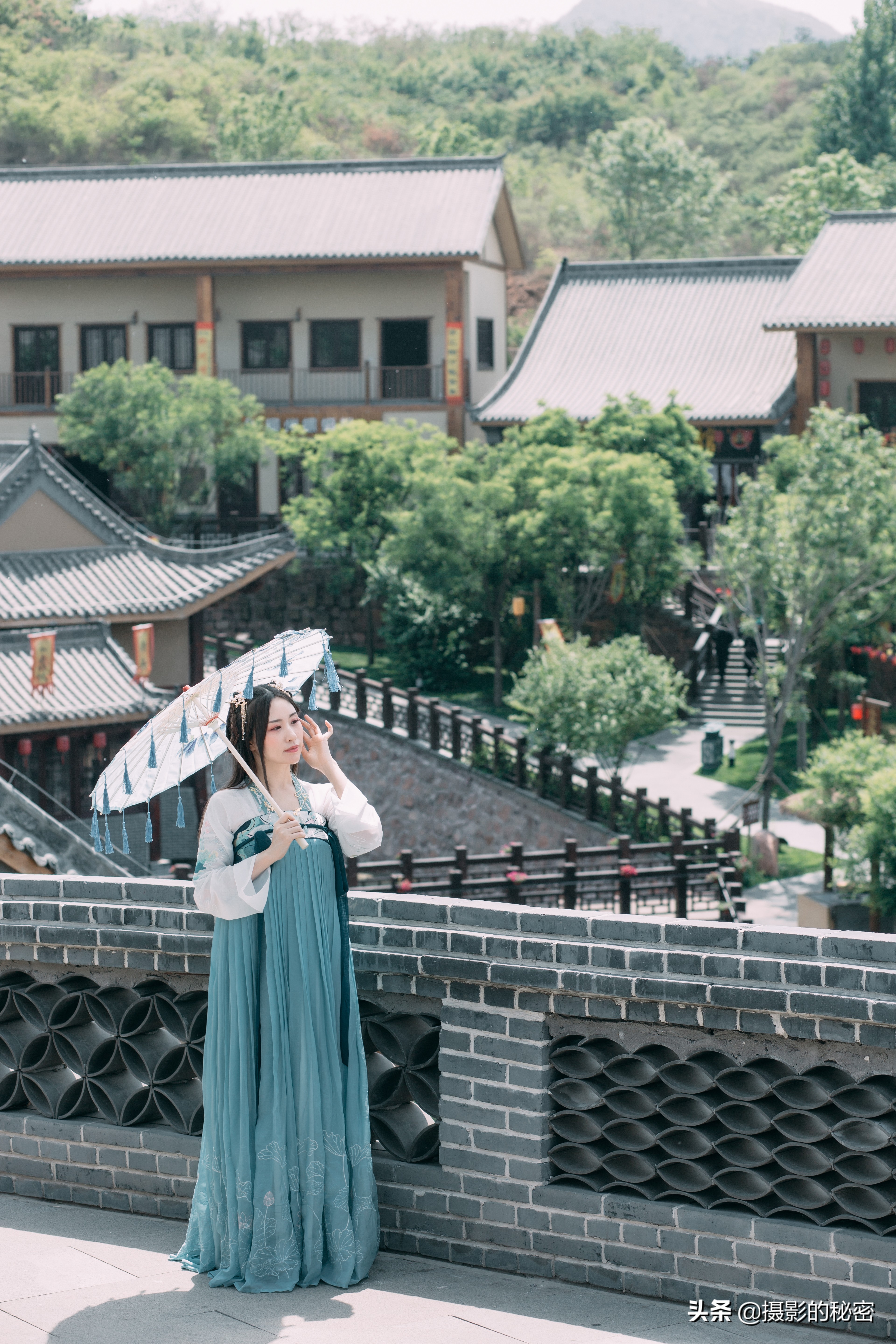 专访|从300元的助理,到10000+的摄影总监:我把客人变成了爱人