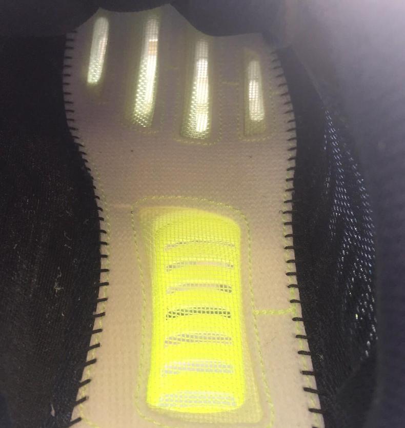 阿迪达斯清风跑鞋发黄怎么处理,阿迪达斯清风跑鞋eg1122