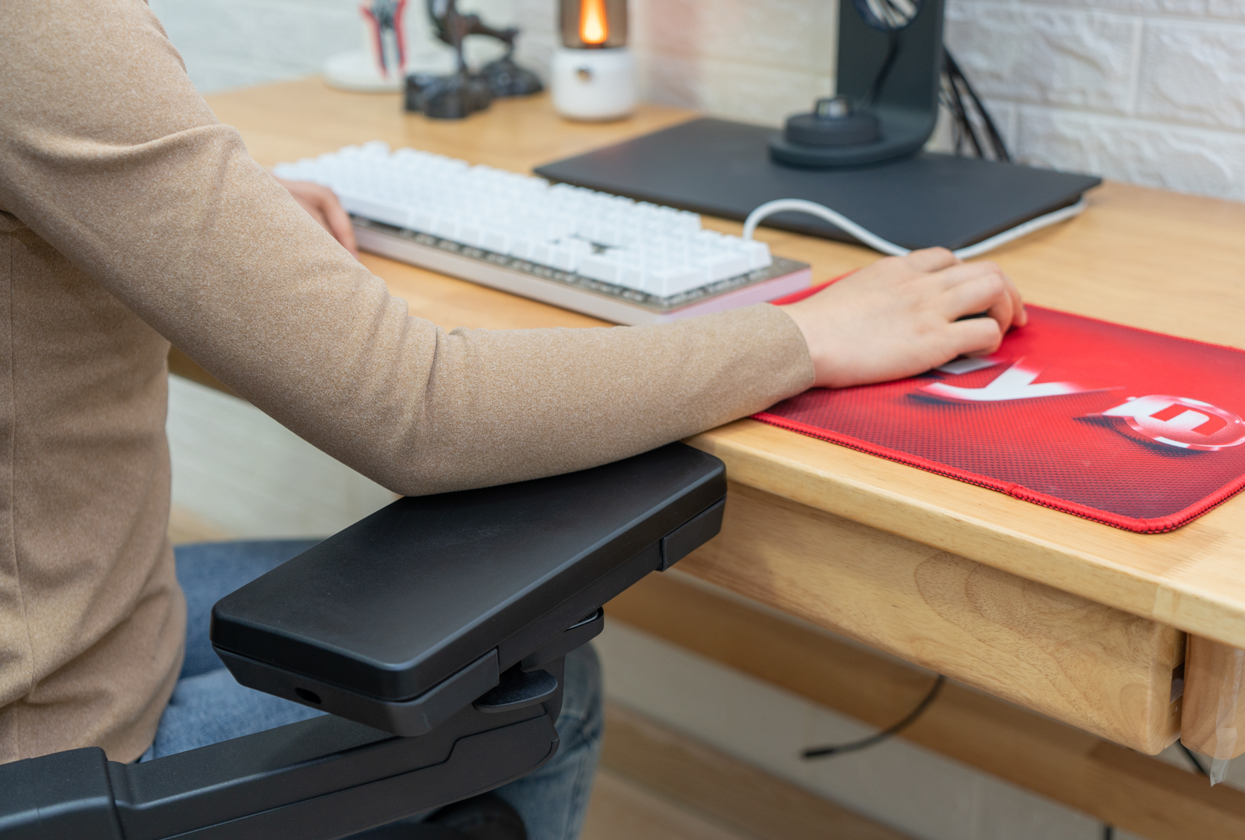 傲风机械臂电竞椅,电竞椅选择哪种好