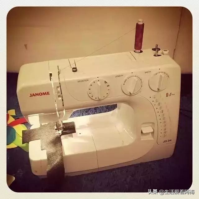 她开了间超市，卖的东西却全是假的，9000件商品，竟被一抢而空