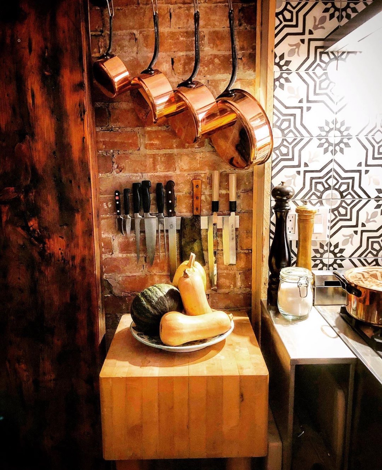 这几口网红锅千万别碰,网红锅最近火爆的