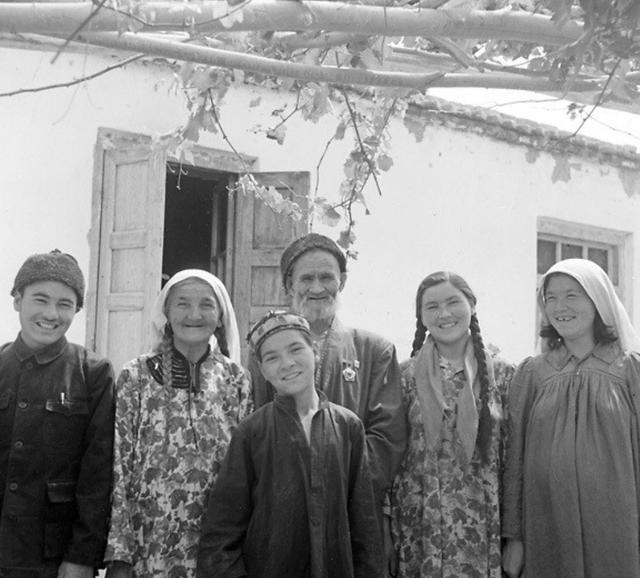 1956年，那位骑着毛驴去北京见毛主席的*疆新**老农，最后见到了吗？