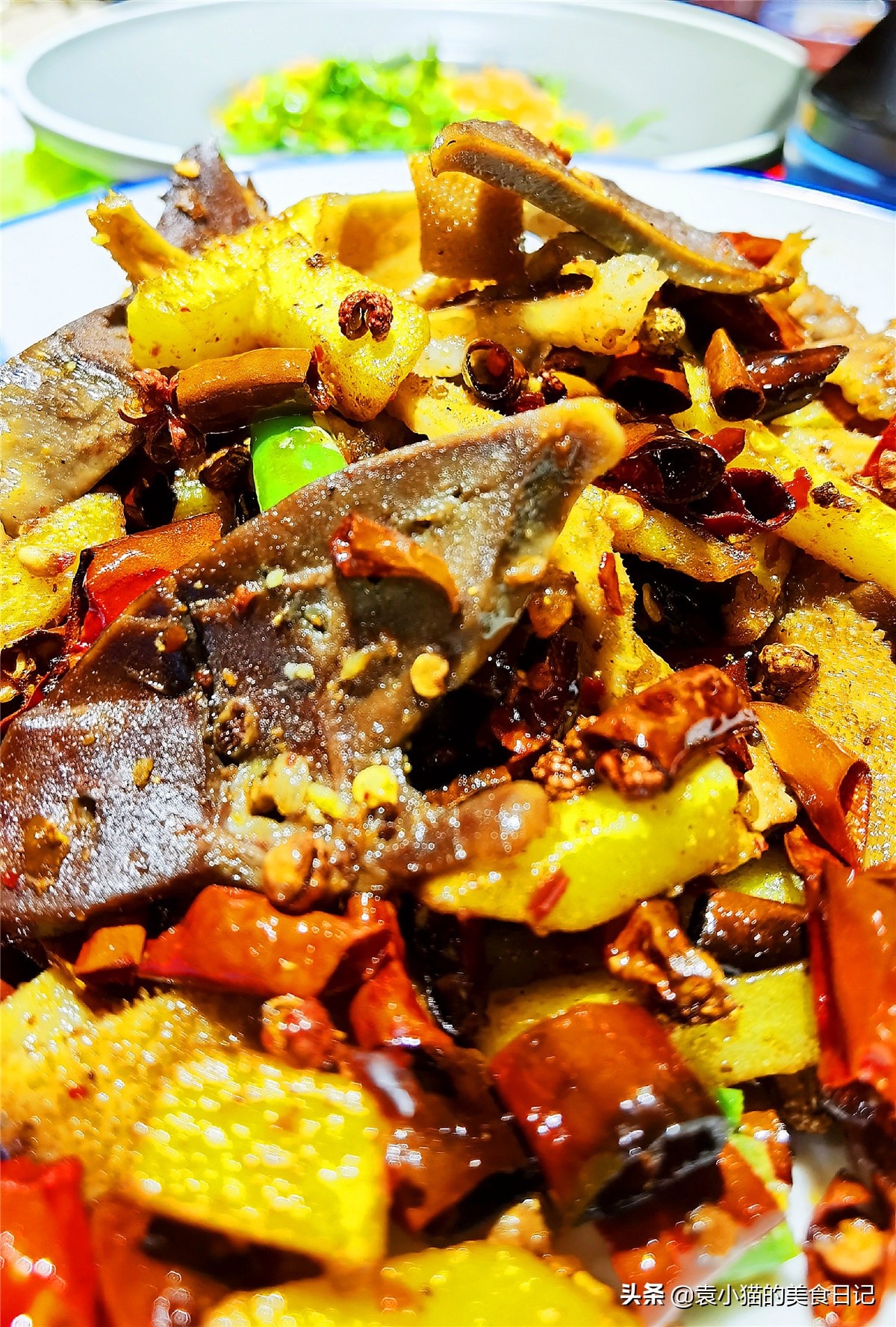 蒙古族大叔曾是全运冠军,带580只羊来西安,肥美鲜香,咋样?