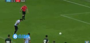 武磊鬼魅跑位斩获首球,武磊破门全场高喊武磊